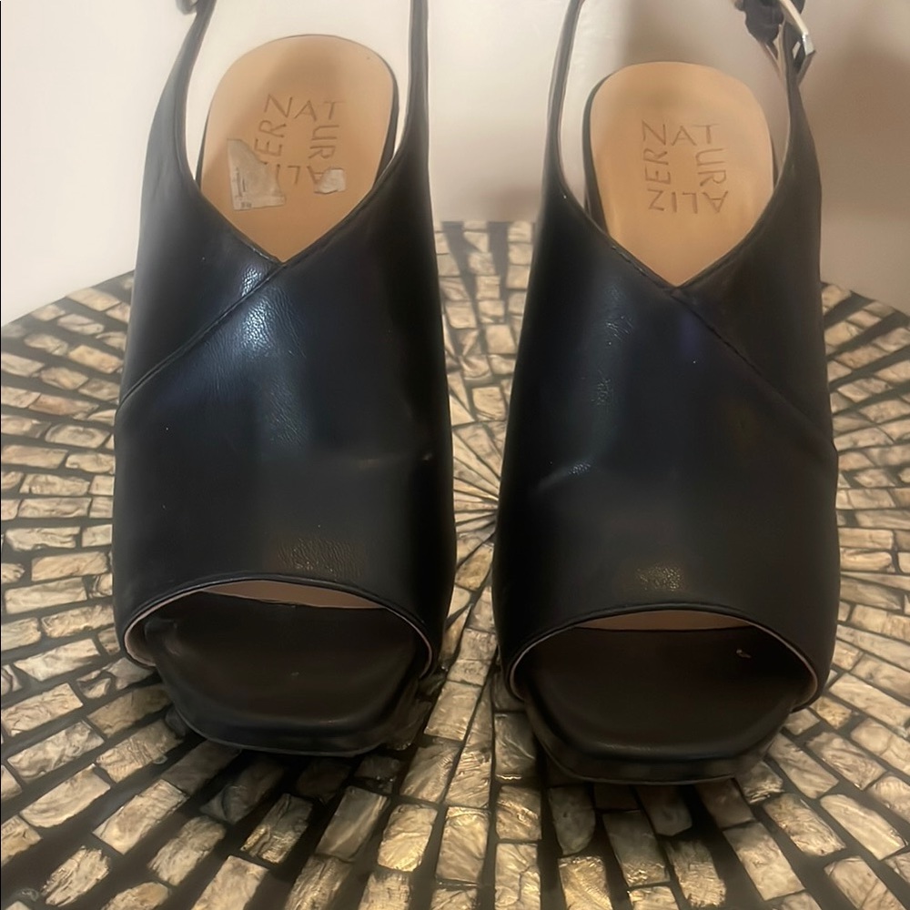 Naturalizer Black Heels Classic Elegance